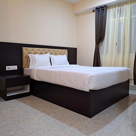 Snow White Retreat Hotel And Restaurant 강토크 외부 사진