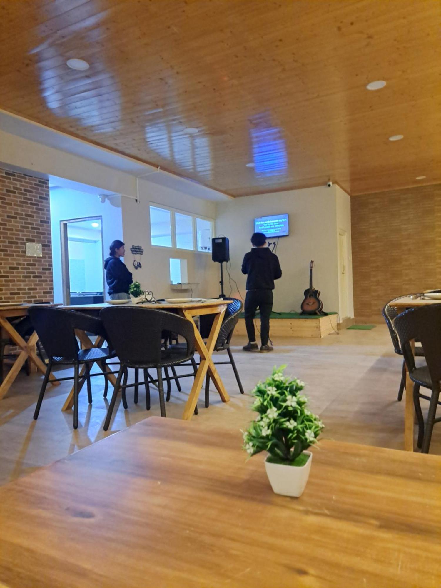Snow White Retreat Hotel And Restaurant 강토크 외부 사진