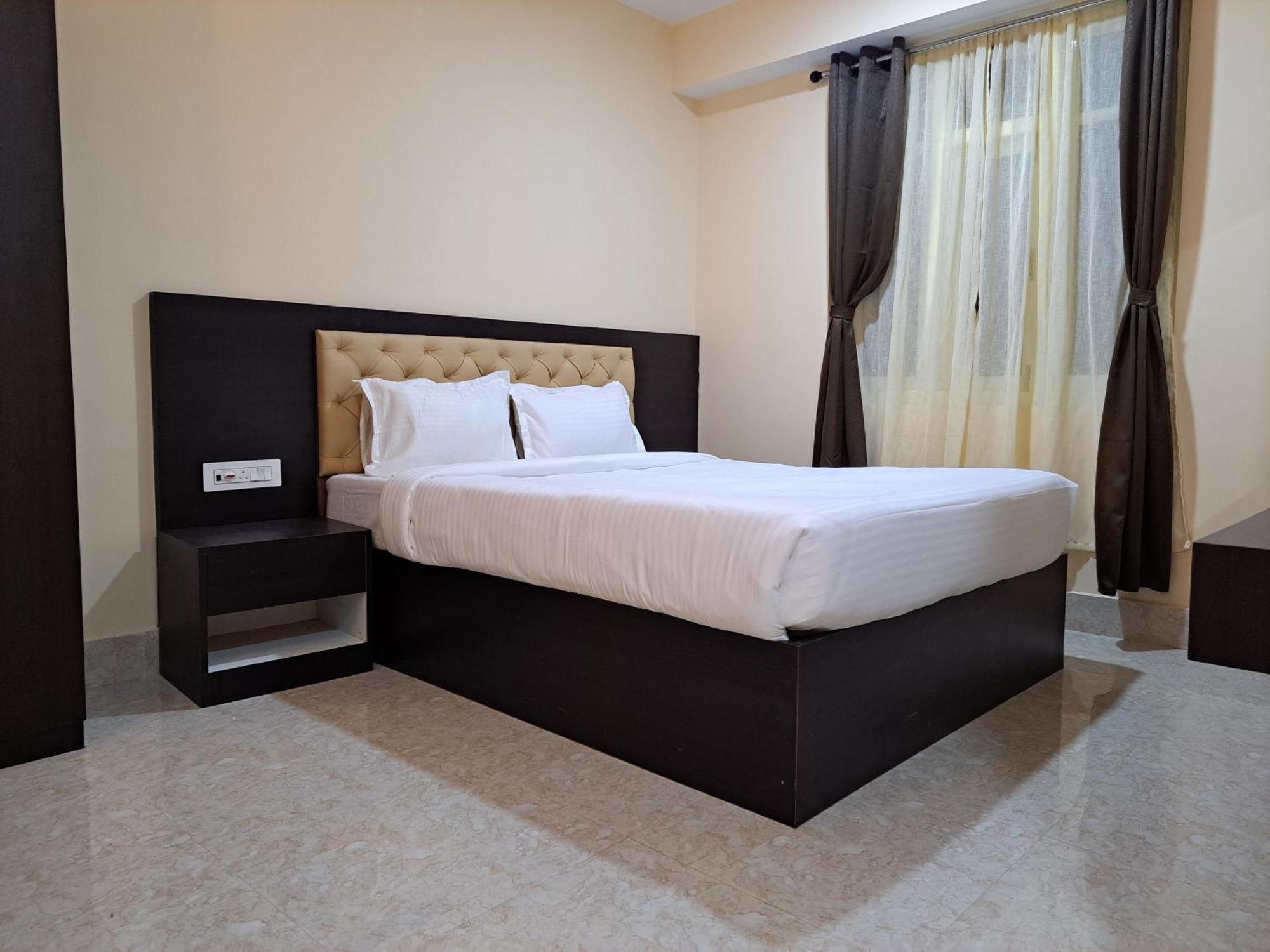 Snow White Retreat Hotel And Restaurant 강토크 외부 사진